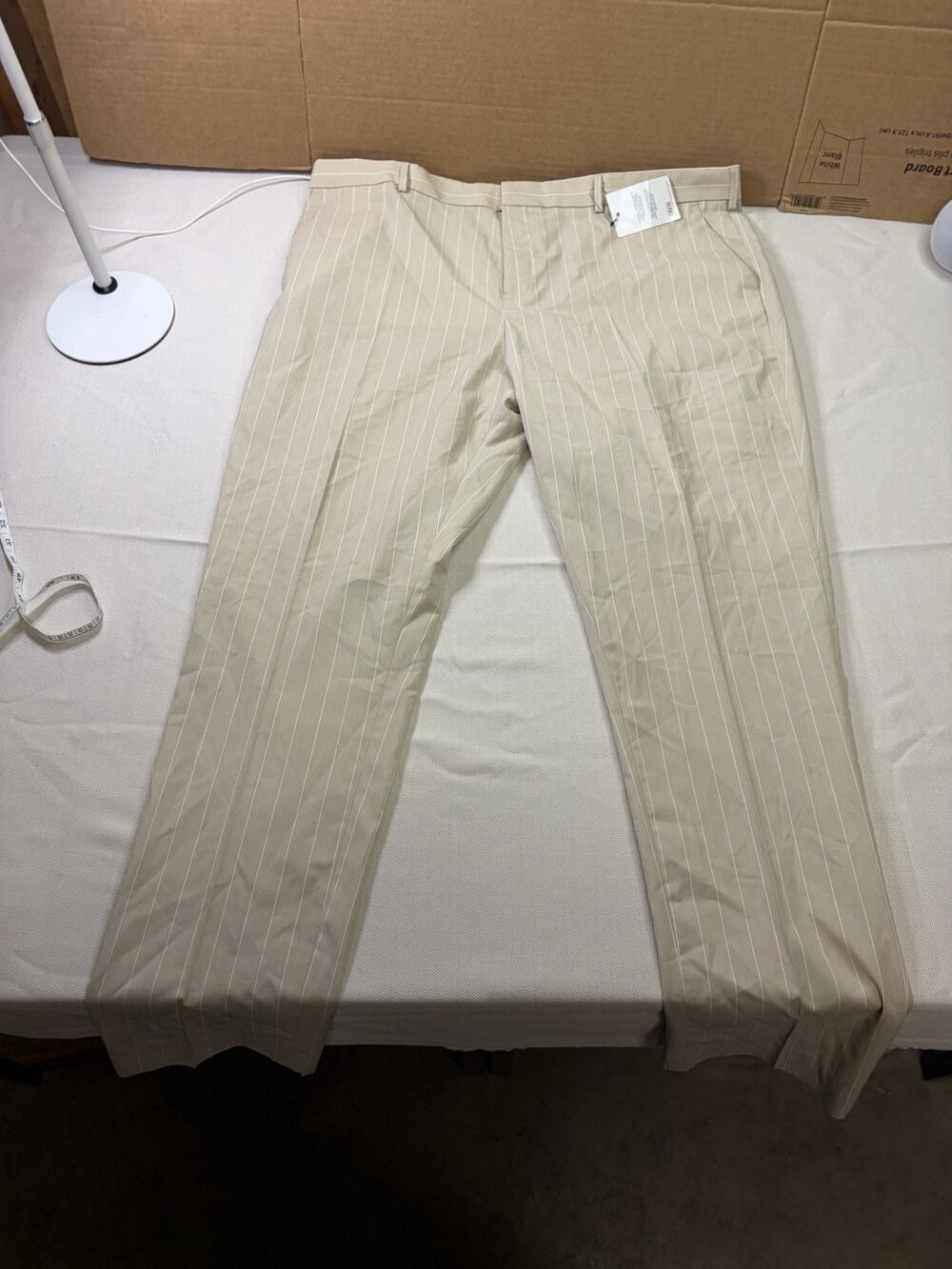 NWT ASOS Men’s Pants 44x34 Beige White Pinstripe Stretch Dress Trousers Big Tall